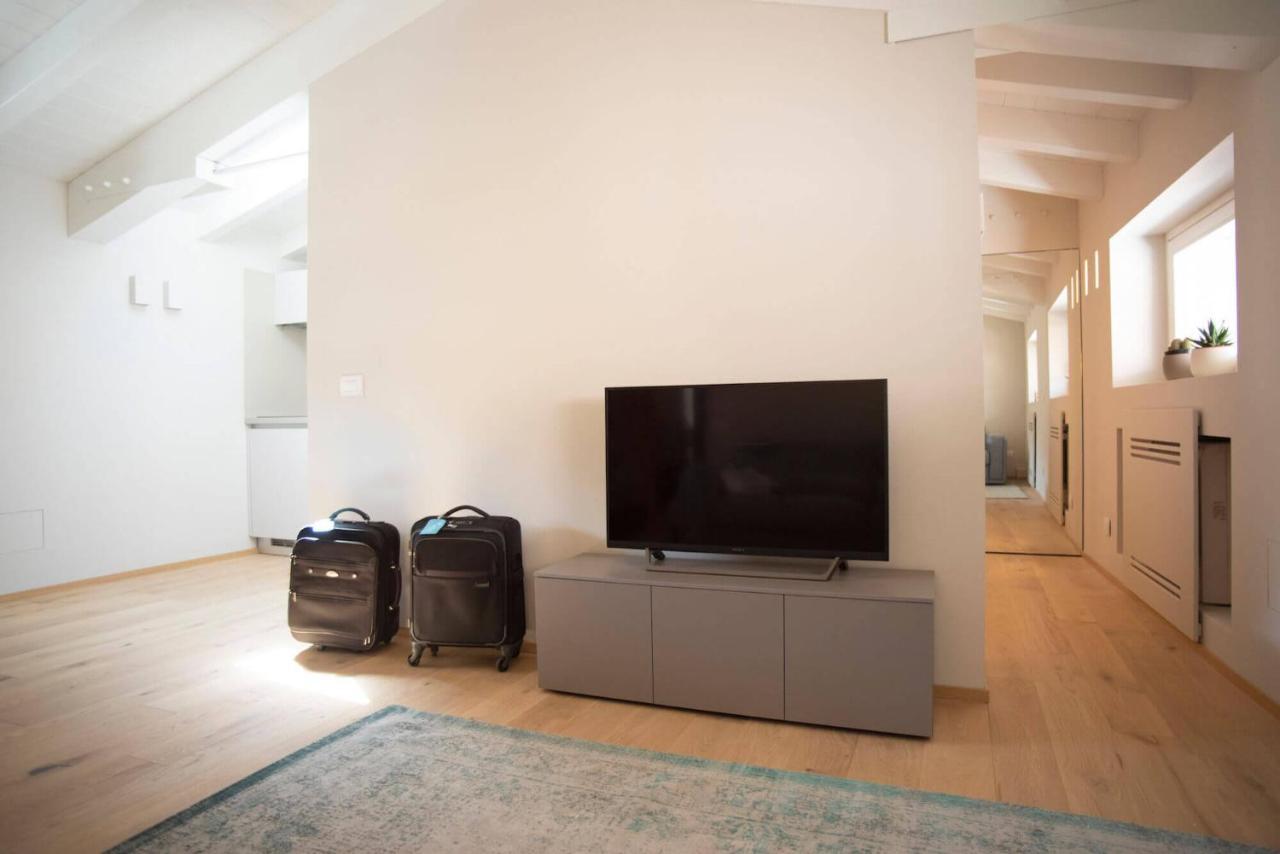 Time To Be - Luxury Apartments Centro Storico Πεσκιέρα ντελ Γκάρντα Εξωτερικό φωτογραφία